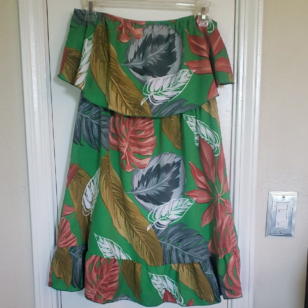 Tropical Floral Off-Shoulder Skirt 💚🩵🩷